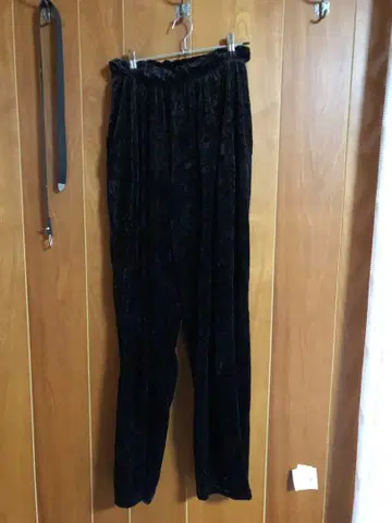 블랙 벨벳 와이드 팬츠