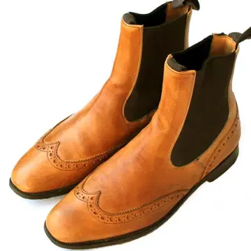 Tricker's M6454 사이드 고어 부츠 윙 칩 첼시