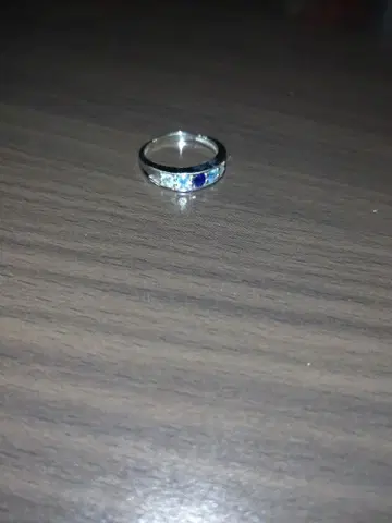 K10 파란색 돌 장식