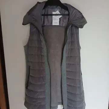 미사용 새상품 긴자 매기 후드 부착 그레이 다운 베스트
