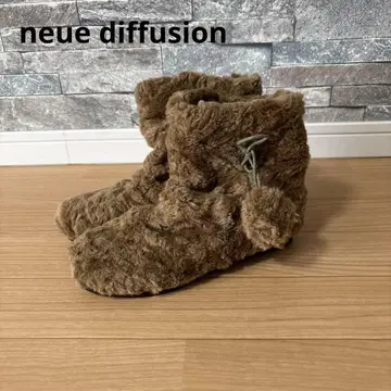 노이에 마르쉐 22.0-22.5 브라운 모코모코 부츠 미사용 새상품 플랫