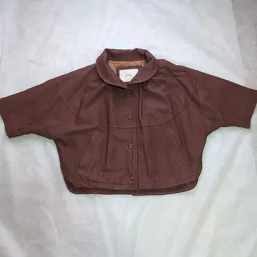 KELEN (케렌) 리얼 가죽 자켓 돌먼 슬리브 미니 기장 케이프