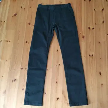 새상품급 UNIQLO 유니클로 남성용 방풍 슬림핏 치노 허리 73cm
