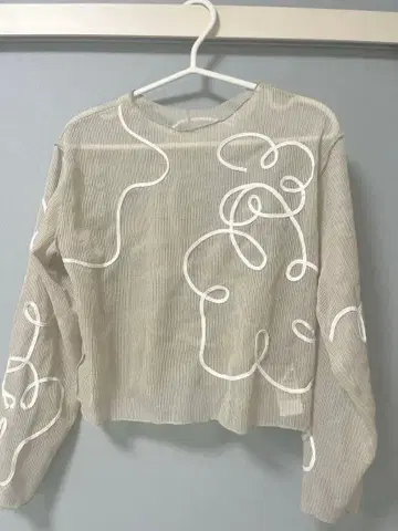 로리즈팜 가을 옷 상의 3종 (베이지, 아이보리)