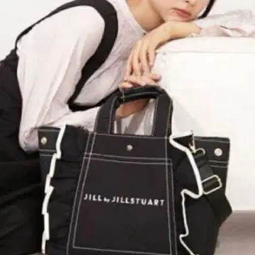 JILL by JILLSTUART 프릴 토트백 대 2WAY 블랙