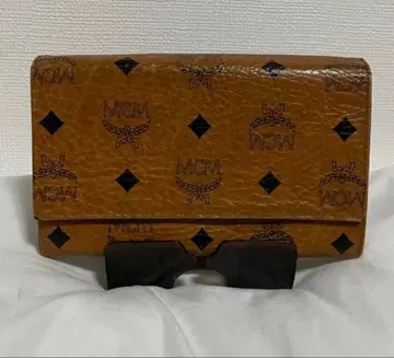 MCM 브라운 가죽 장지갑