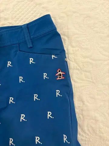 R. 로고 프린트 파랑 숏팬츠