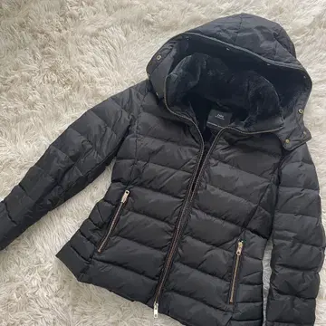 ZARA 블랙 다운 자켓 허리라인 2way