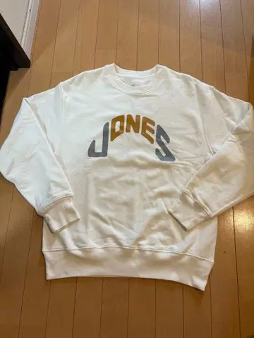 JONES CLUBHAUS 콜라보 트레이닝복