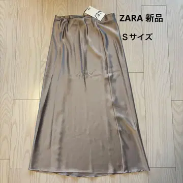 새상품 ZARA 베이지 새틴 스커트