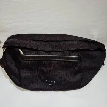 aniary 아니아리 바디백 블랙 나일론