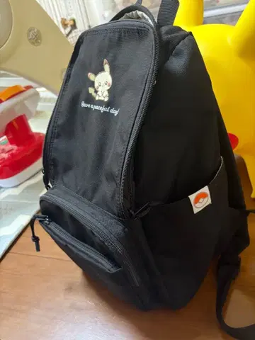 포켓피스 백팩 피카츄