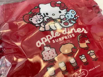 에뚜왈 에그리오뜨 헬로키티 콜라보 스퀘어 프릴 미니 토트백