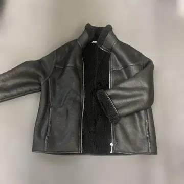 ZARA 블랙 가죽 자켓 M 새상품 택 없음