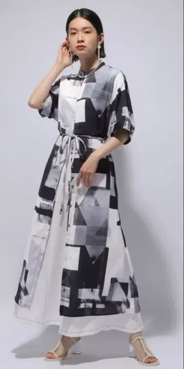 HARE [WEB 한정판] 패턴 콜라주 원피스 FREE SIZE