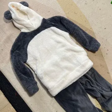 GU 팬더 후드 부착 룸웨어 상하의 세트