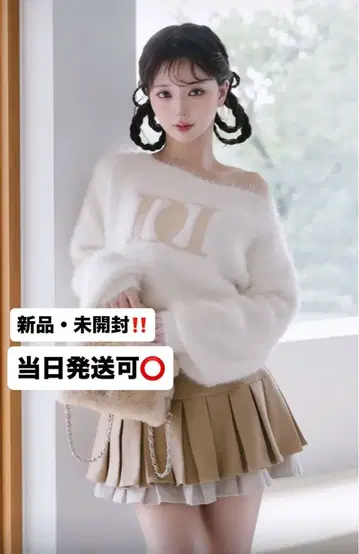 다리치 DD 로고 원숄더 니트탑