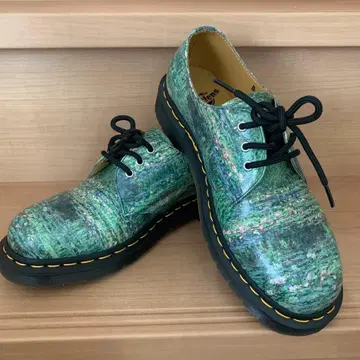 닥터 마틴 모네 디자인 레이스업 슈즈