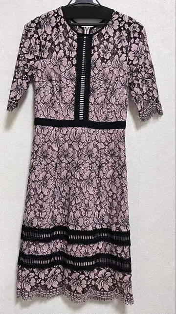 레이스 꽃무늬 무릎 기장 원피스 반팔 핑크 블랙