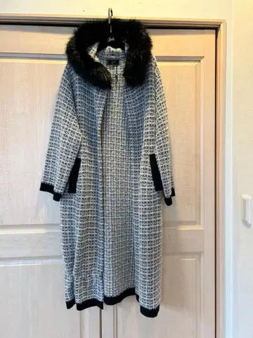 Rady 퍼 포함 체크 무늬 니트 롱 코트