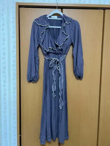 SNIDEL HOME 프릴 롱 원피스 F 그레이