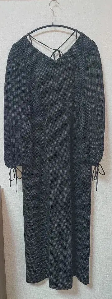 [새상품] 블랙 원피스 PROPORTION BODY DRESSING