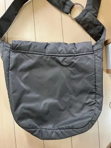 soerte 그레이 숄더백