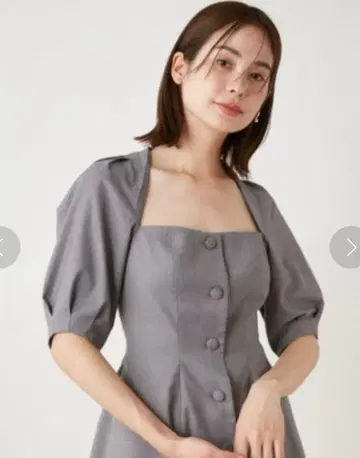 snidel 그레이 퍼프 슬리브 버튼 셔츠 스퀘어 넥