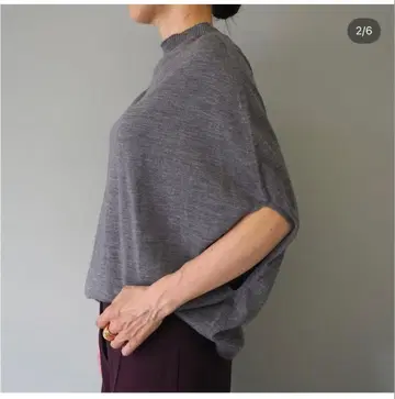 [ 새상품 ] LIVIANA CONTI 숏 슬리브 니트