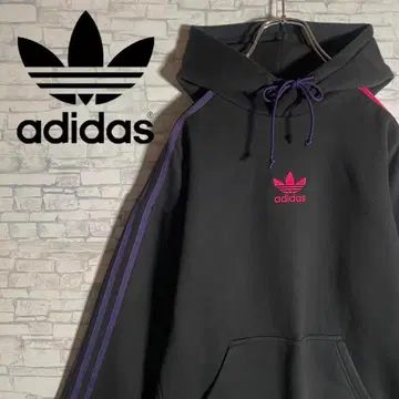 adidas 바이컬러 후드티 모모쿠로 아링 착용