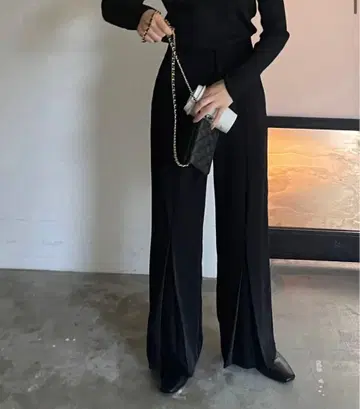 nairo 슬릿 디자인 팬츠