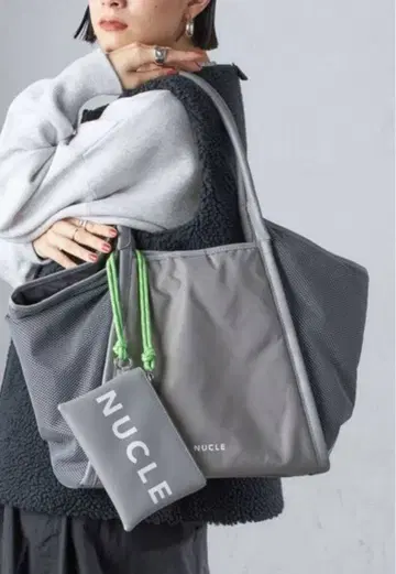[ 미사용 새상품 ] NUCLE:BEE 파우치 포함 메쉬 토트백