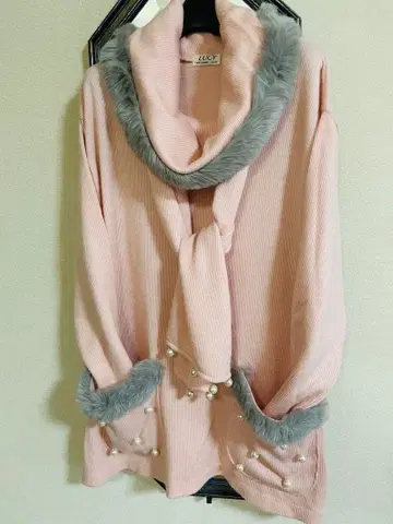 머플러 포함 롱 스웨터