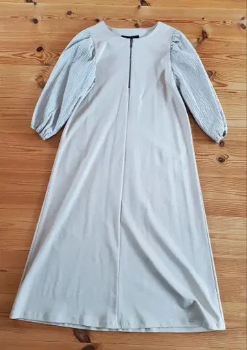 벌룬 슬리브 맥시 길이 원피스 베이지