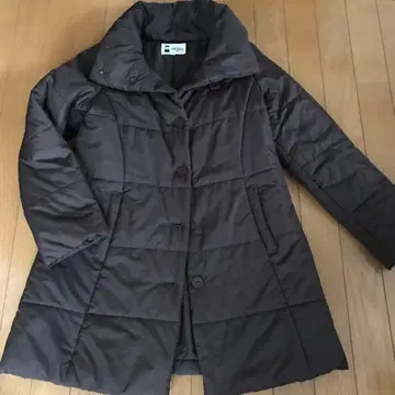 피코네 다운풍 코트