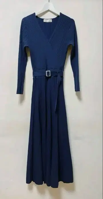 LILY BROWN 릴리 브라운 니트 원피스