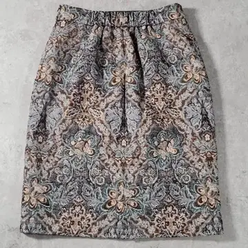 [ 새상품급 ] SunaUna 수나우나 자카드 스커트 38 M 태피스트리