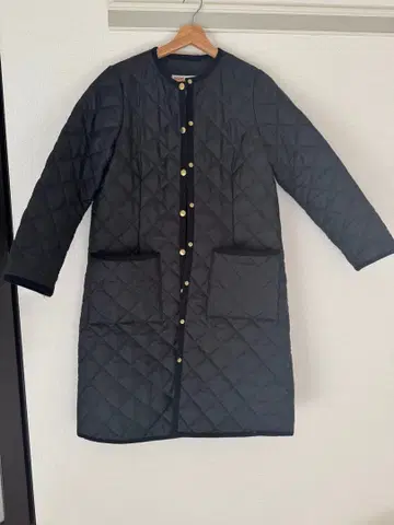 Traditional Weatherwear 블랙 퀼팅 자켓