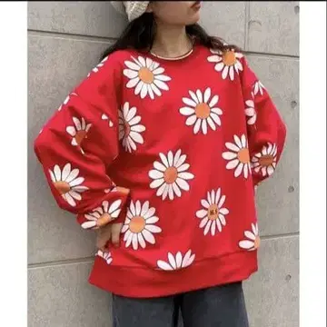 새상품 차오패닉 티피 마가렛 프린트 오버 맨투맨 레드