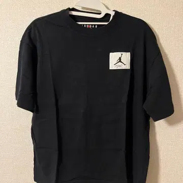 블랙 점프맨 로고 T셔츠