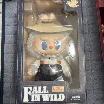 POPMART FALL IN WILD labubu 라부부