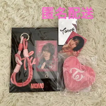 TWICE 모모 폰탭 & 스트랩 리버서블 백참 트레이딩 카드