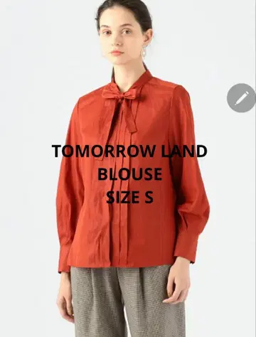 TOMORROW LAND Ballsey 보타이 블라우스