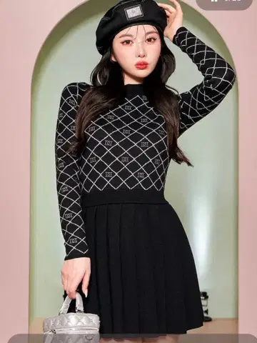 Darich 다이아 로고 니트 미니 원피스