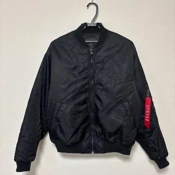 GUESS 블랙 MA-1 자켓