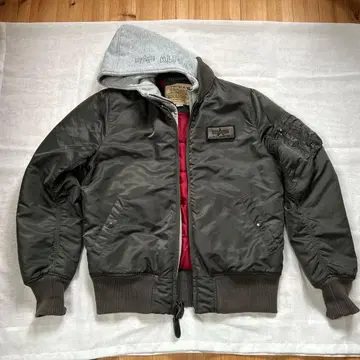 알파인더스트리 플라이트 자켓