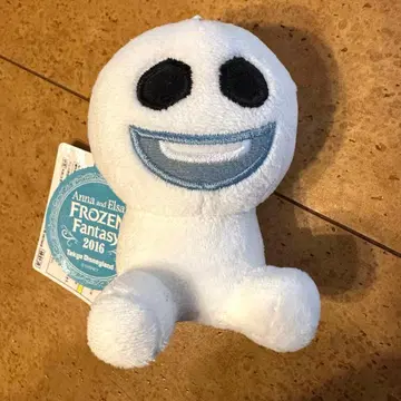 도쿄 디즈니 리조트 겨울왕국 스노우기스 인형 배지 안나