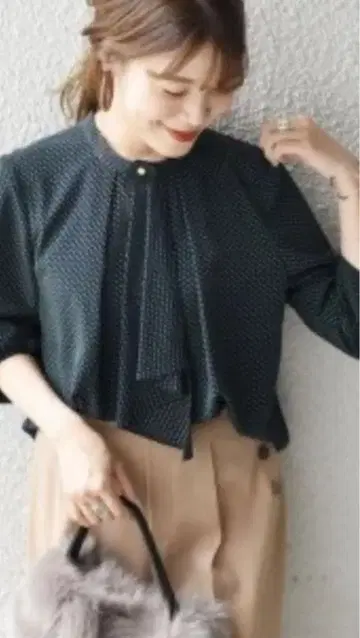 SHIPS / 코몬 프린트 블라우스