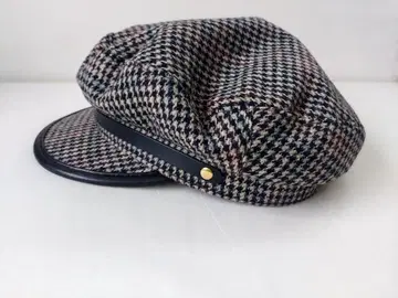 새상품 PECHINCHAR 체크 무늬 헌팅 캡