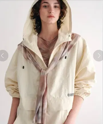 emmi PARKS PROJECT 아노락 크림 자켓